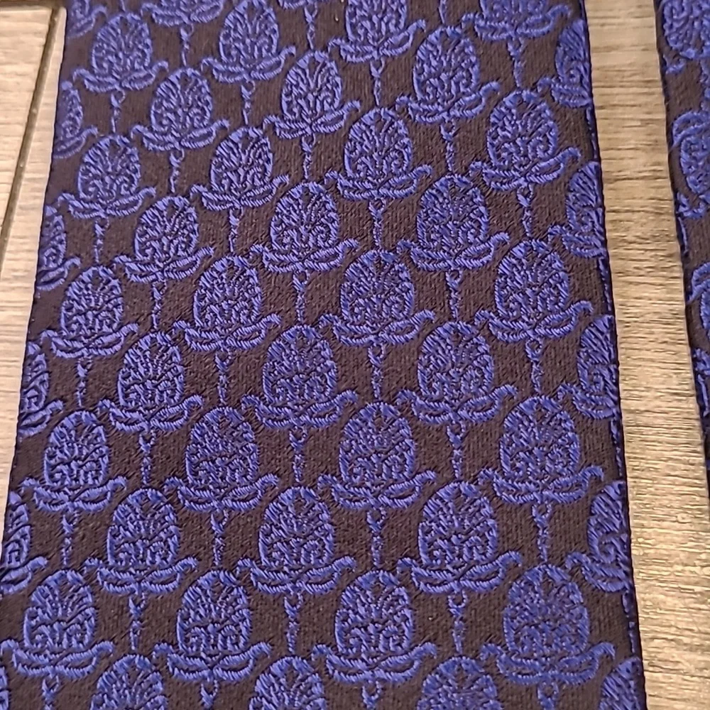 TED BAKER London Metallic Black Blue Floral Abstract Pattern Skinny Silk‎ Tie